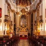 Zabytkowe zabudowania zakonu norbertanek w Imbramowicach - barokowe wnętrze kościoła